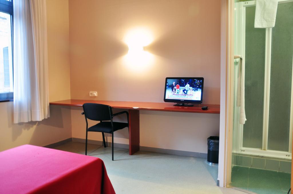 Residencia D'Investigadors Hostel Barcelona Room photo