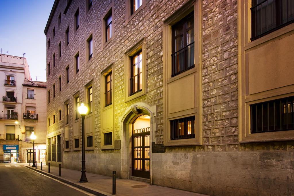 Residencia D'Investigadors Hostel Barcelona Exterior photo