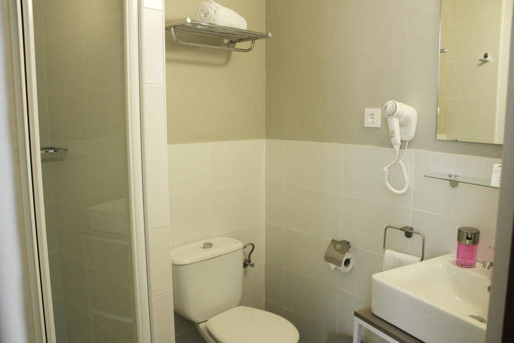 Residencia D'Investigadors Hostel Barcelona Room photo