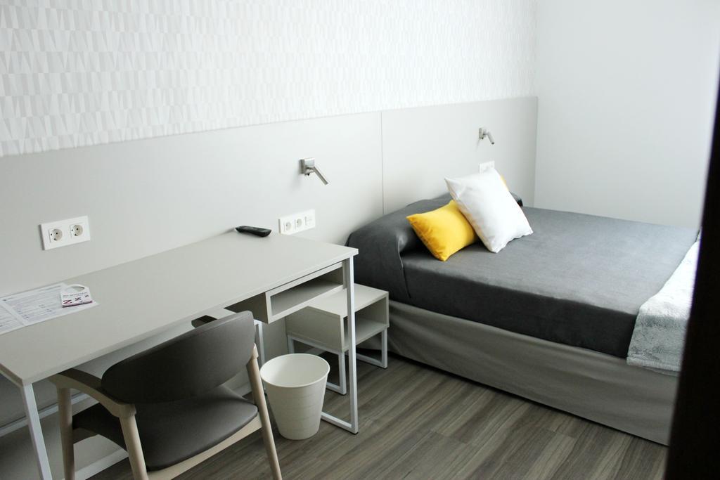 Residencia D'Investigadors Hostel Barcelona Room photo